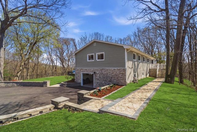 263 Oyster Bay Road, Mill Neck, NY 11765