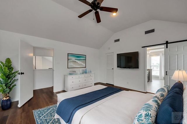 1302 Tiki Drive, Tiki Island, TX 77554