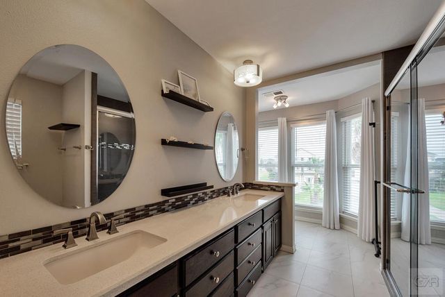 1302 Tiki Drive, Tiki Island, TX 77554