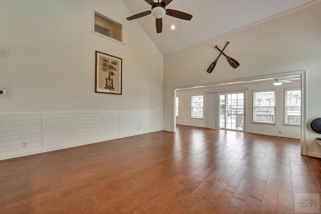 1302 Tiki Drive, Tiki Island, TX 77554