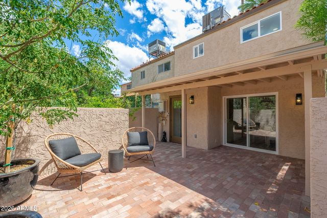 4530 E RHONDA Drive, Phoenix, AZ 85018