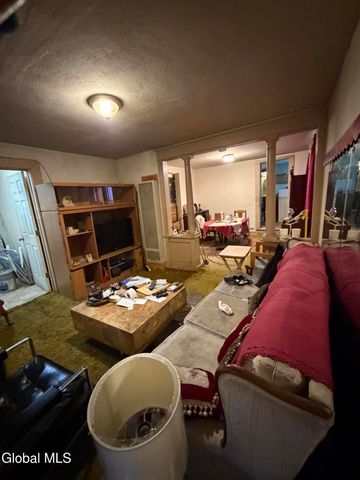 279 Livingston Avenue, Albany, NY 12210