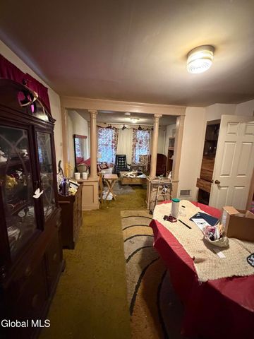 279 Livingston Avenue, Albany, NY 12210