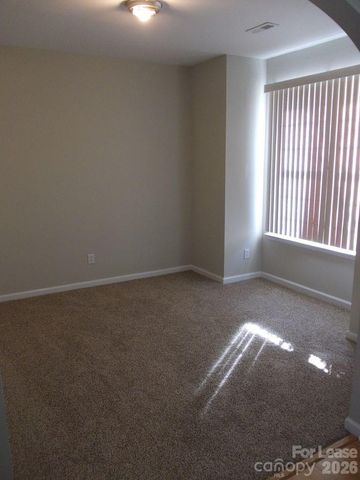 8488 Chaceview Court, Charlotte, NC 28269