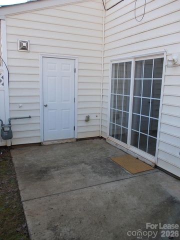 8488 Chaceview Court, Charlotte, NC 28269