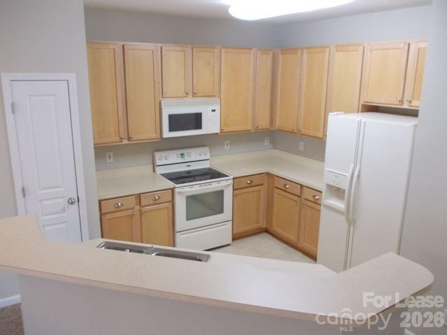 8488 Chaceview Court, Charlotte, NC 28269