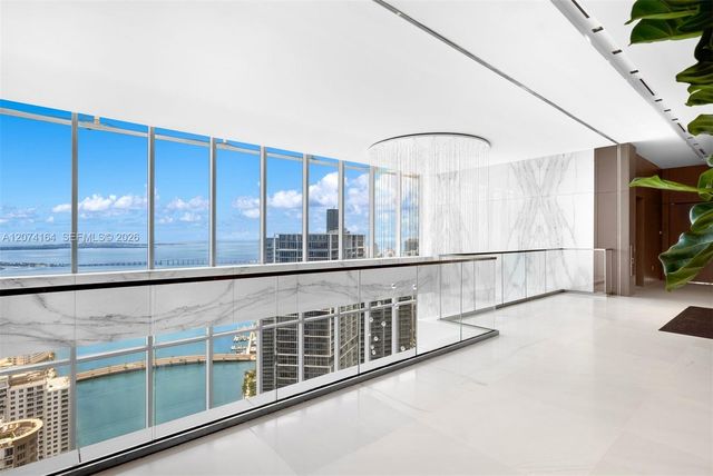 300 Biscayne Blvd Way 1005, Miami, FL 33131