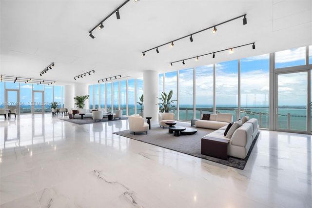 300 Biscayne Blvd Way 1005, Miami, FL 33131