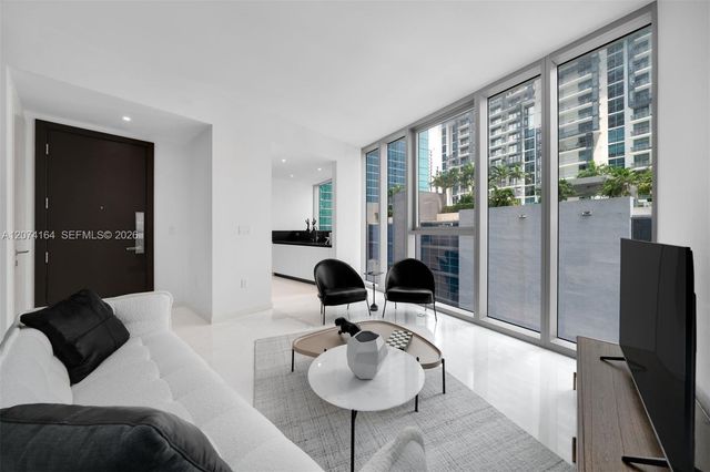 300 Biscayne Blvd Way 1005, Miami, FL 33131