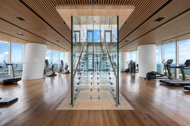 300 Biscayne Blvd Way 1005, Miami, FL 33131