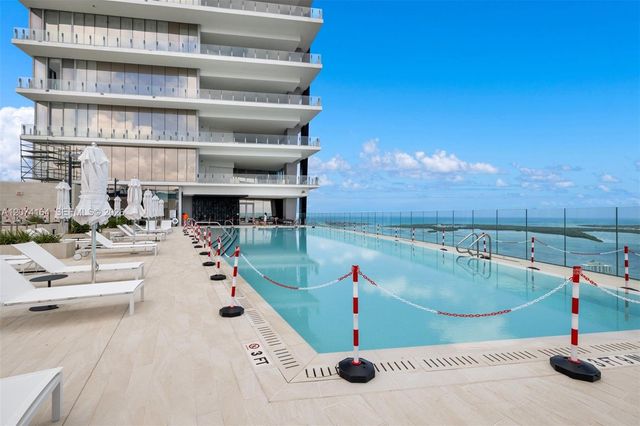300 Biscayne Blvd Way 1005, Miami, FL 33131