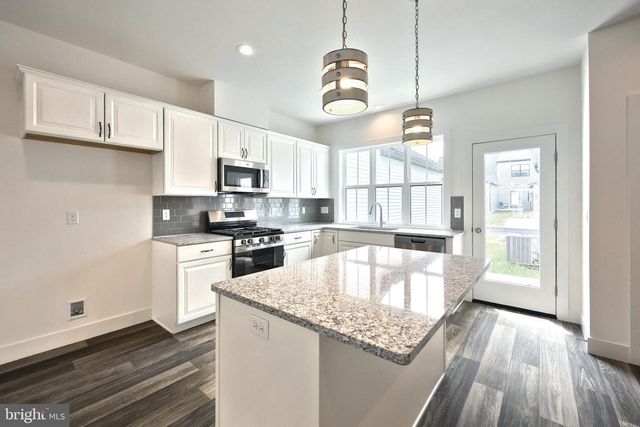 104 MADISON DR, Mechanicsburg, PA 17055