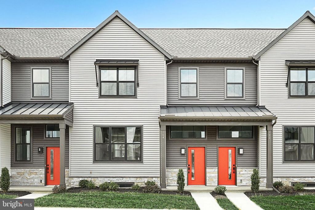 104 MADISON DR, Mechanicsburg, PA 17055