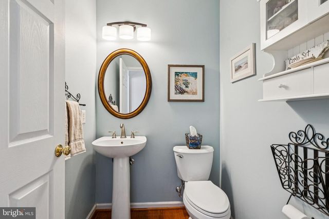 49 BROOKS RD, Moorestown, NJ 08057