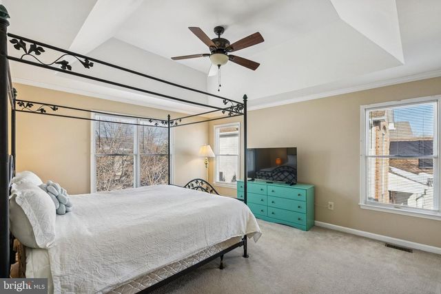 49 BROOKS RD, Moorestown, NJ 08057