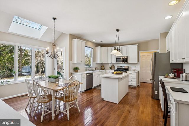 49 BROOKS RD, Moorestown, NJ 08057