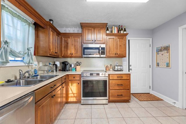 127 Lee Road 2141, Phenix City, AL 36870