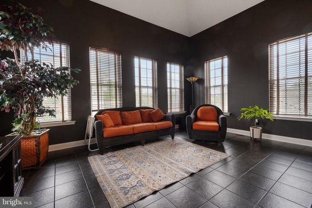 16 GABRIELLE CIR, Swedesboro, NJ 08085