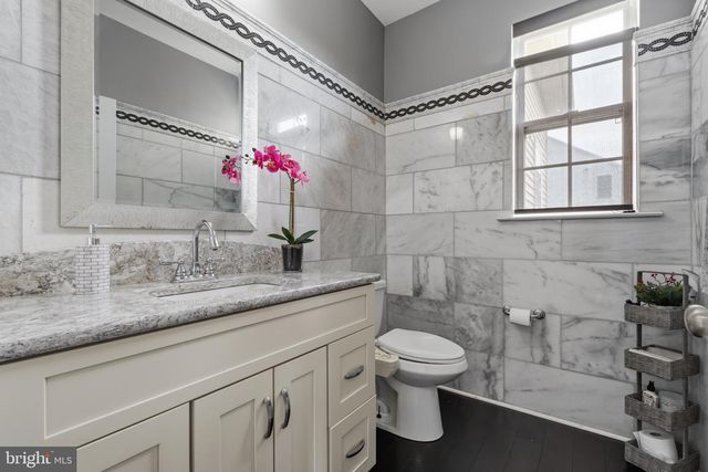 16 GABRIELLE CIR, Swedesboro, NJ 08085