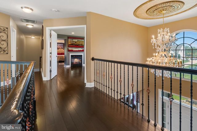 16 GABRIELLE CIR, Swedesboro, NJ 08085
