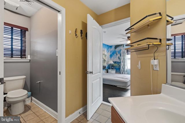 16 GABRIELLE CIR, Swedesboro, NJ 08085