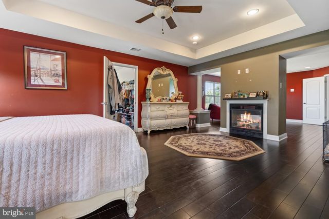 16 GABRIELLE CIR, Swedesboro, NJ 08085