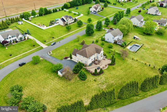 16 GABRIELLE CIR, Swedesboro, NJ 08085
