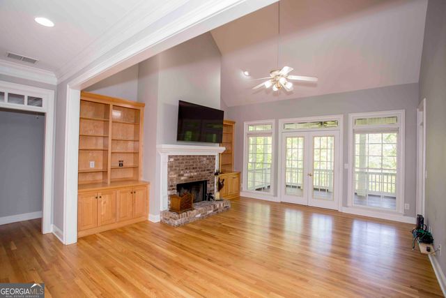 31 Rocky Circle NE, White, GA 30184