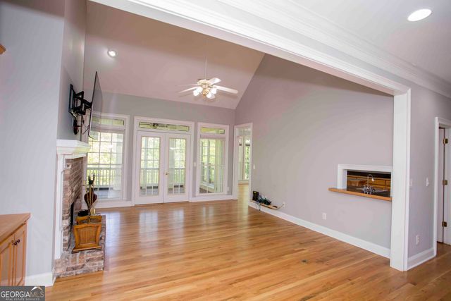 31 Rocky Circle NE, White, GA 30184