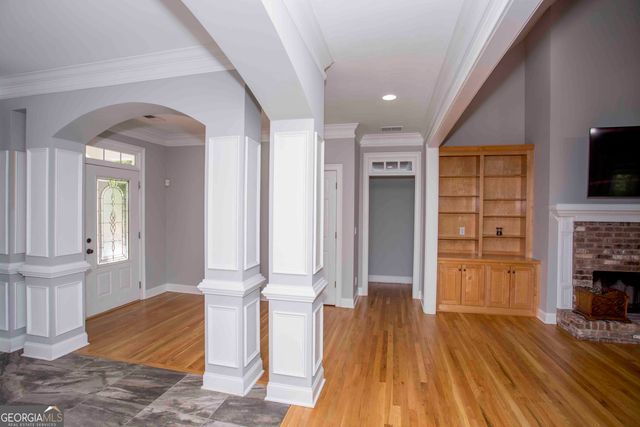 31 Rocky Circle NE, White, GA 30184