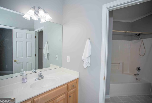 31 Rocky Circle NE, White, GA 30184