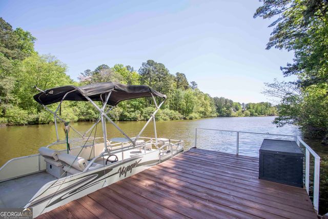 31 Rocky Circle NE, White, GA 30184