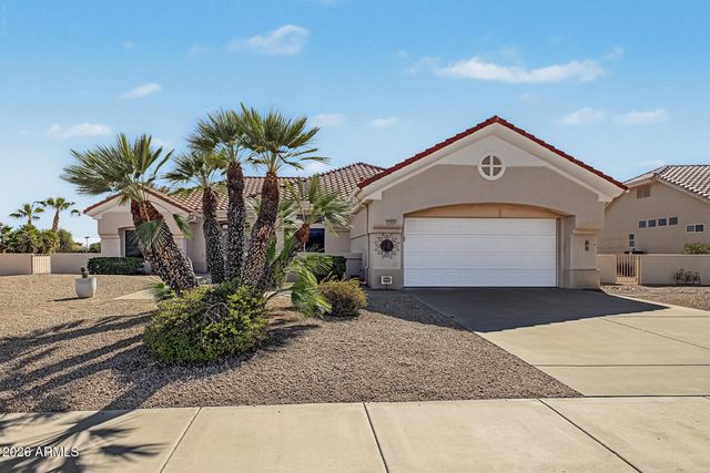 15821 W HURON Drive, Sun City West, AZ 85375