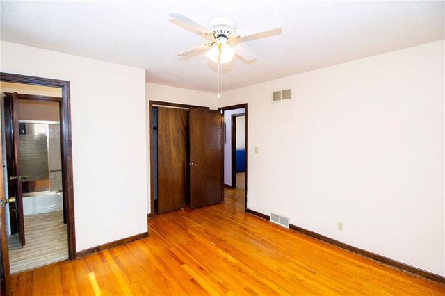 9311 W 95th Street, Overland Park, KS 66212