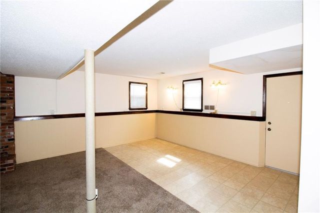 9311 W 95th Street, Overland Park, KS 66212