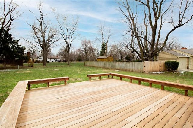 9311 W 95th Street, Overland Park, KS 66212