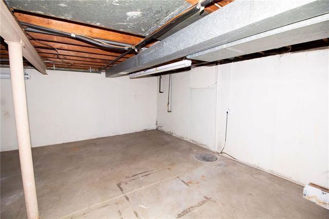 9311 W 95th Street, Overland Park, KS 66212