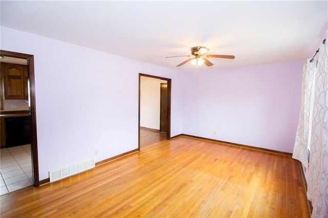 9311 W 95th Street, Overland Park, KS 66212