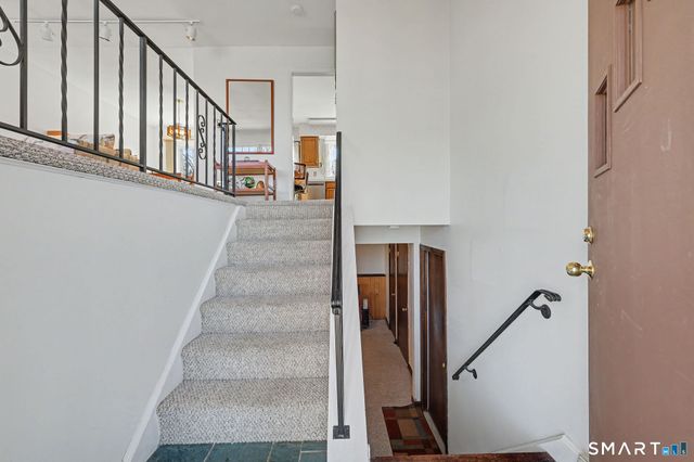 95 Hoyts Hill, Bethel, CT 06801