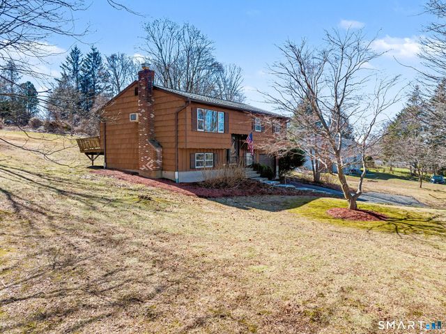 95 Hoyts Hill, Bethel, CT 06801