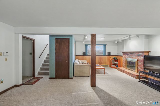 95 Hoyts Hill, Bethel, CT 06801