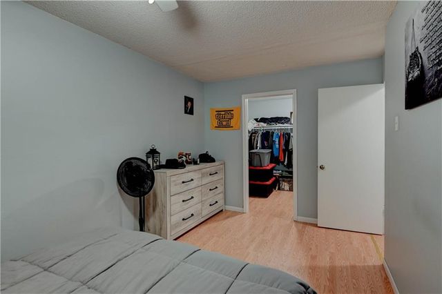 16607 E 2nd N Street, Independence, MO 64056
