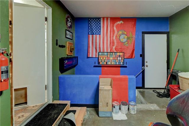 16607 E 2nd N Street, Independence, MO 64056