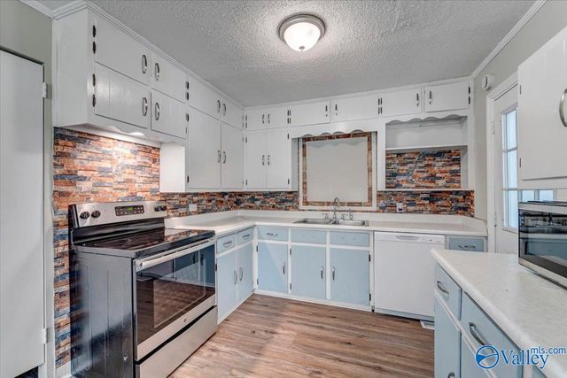 1710 Madison Street SW, Hartselle, AL 35640