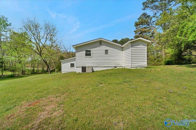 1710 Madison Street SW, Hartselle, AL 35640