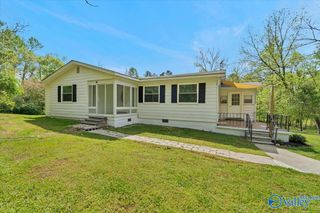 1710 Madison Street SW, Hartselle, AL 35640