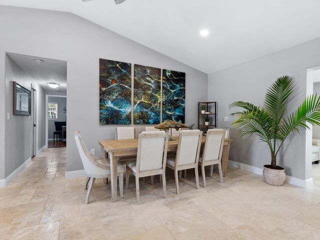 221 LYCHEE ROAD, Nokomis, FL 34275