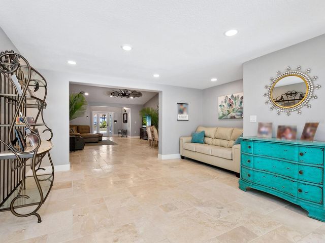 221 LYCHEE ROAD, Nokomis, FL 34275