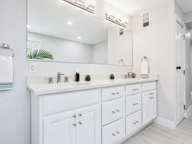 221 LYCHEE ROAD, Nokomis, FL 34275