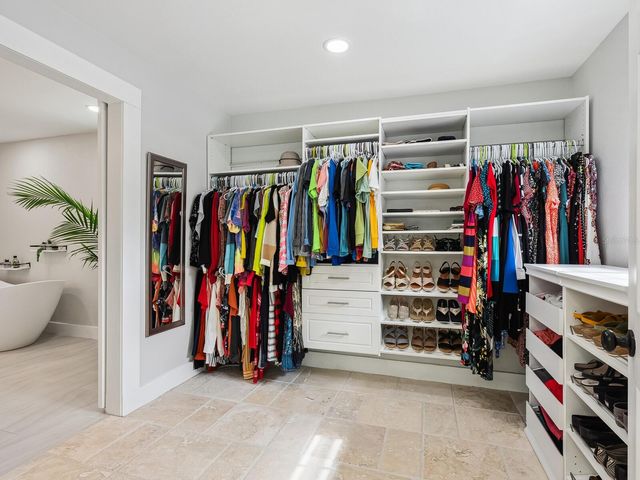 221 LYCHEE ROAD, Nokomis, FL 34275